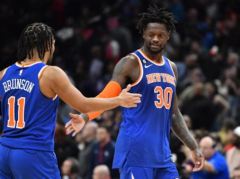 Knicks trade news - Feb 9, 2023 · He has appeared in 347 career games (169 starts), averaging 9.8 points, 6.1 rebounds and 2.3 assists over 28.2 minutes in six seasons with LA Lakers, New Orleans, and Portland. 